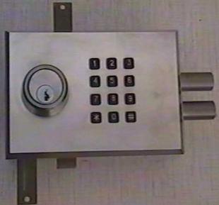 front_b6.jpg - 9930 Bytes